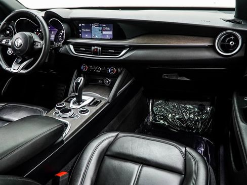 Used 2022 Alfa Romeo Stelvio Ti image 15
