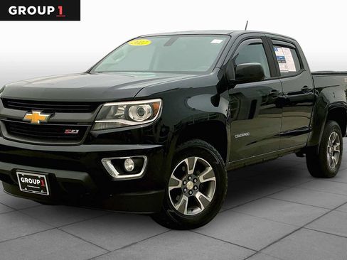 Used 2017 Chevrolet Colorado Z71 AWD/4WD image 1