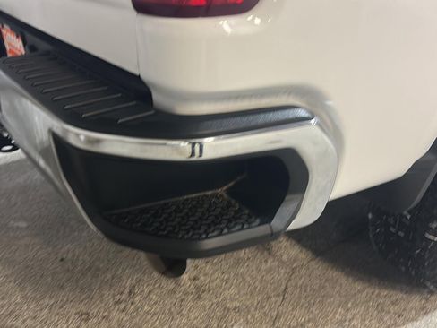 Used 2021 Chevrolet Silverado 3500 LT w/ Convenience Package image 7