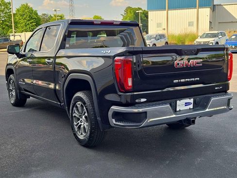Used 2025 GMC Sierra 1500 SLT AWD/4WD image 9