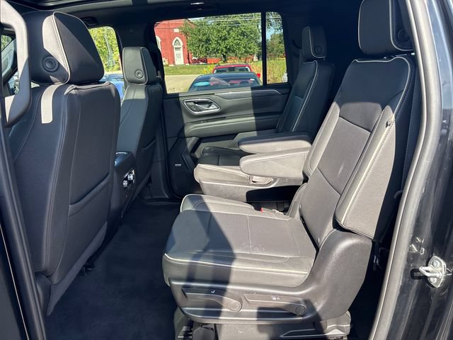 Used 2024 GMC Yukon XL SLT w/ SLT Luxury Package AWD/4WD image 22