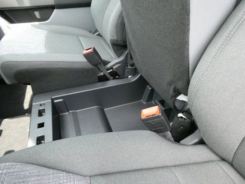 New 2025 Ford F350 XLT w/ FX4 Off-Road Package image 30