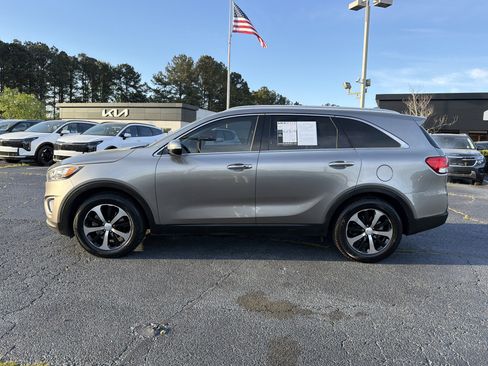 Used 2018 Kia Sorento EX FWD image 8