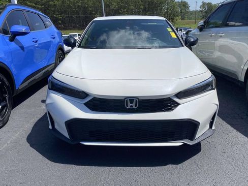 Used 2025 Honda Civic Sport image 2