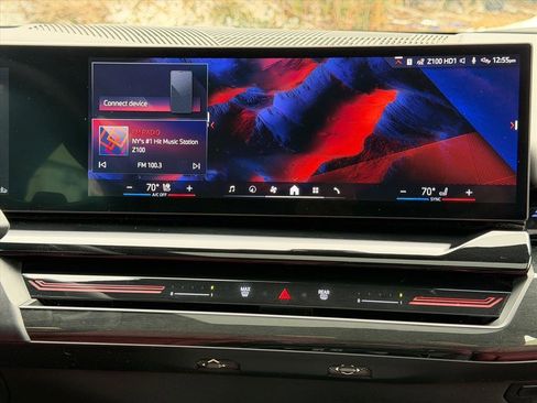 Used 2024 BMW 530i xDrive w/ Premium Package image 29