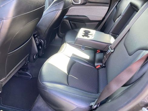 Used 2024 Jeep Compass Latitude image 15