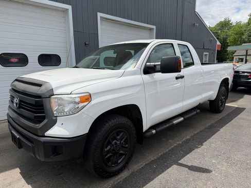 Used 2017 Toyota Tundra SR AWD/4WD image 1