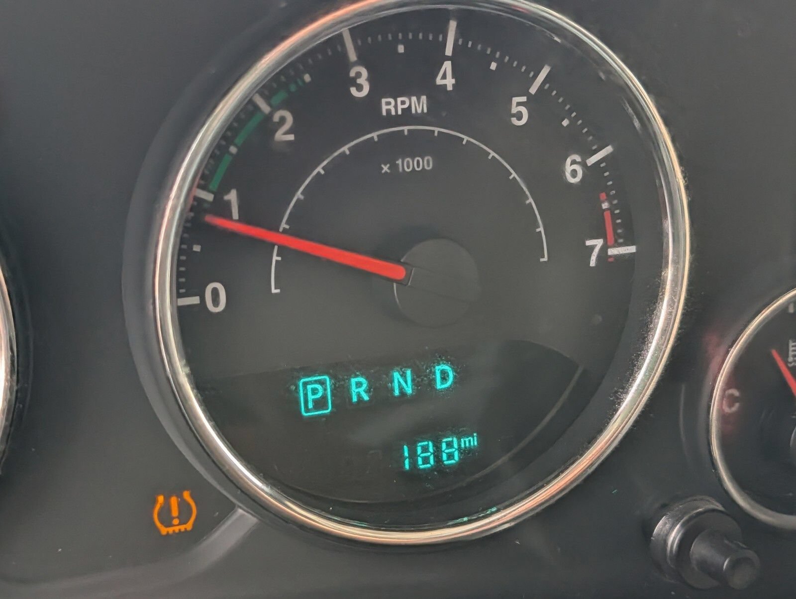 Used 2018 Jeep Wrangler Sahara w/ Connectivity Group AWD/4WD image 26