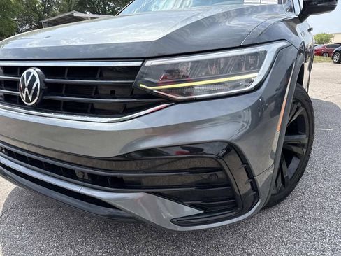 Used 2023 Volkswagen Tiguan SE R-Line AWD/4WD image 9