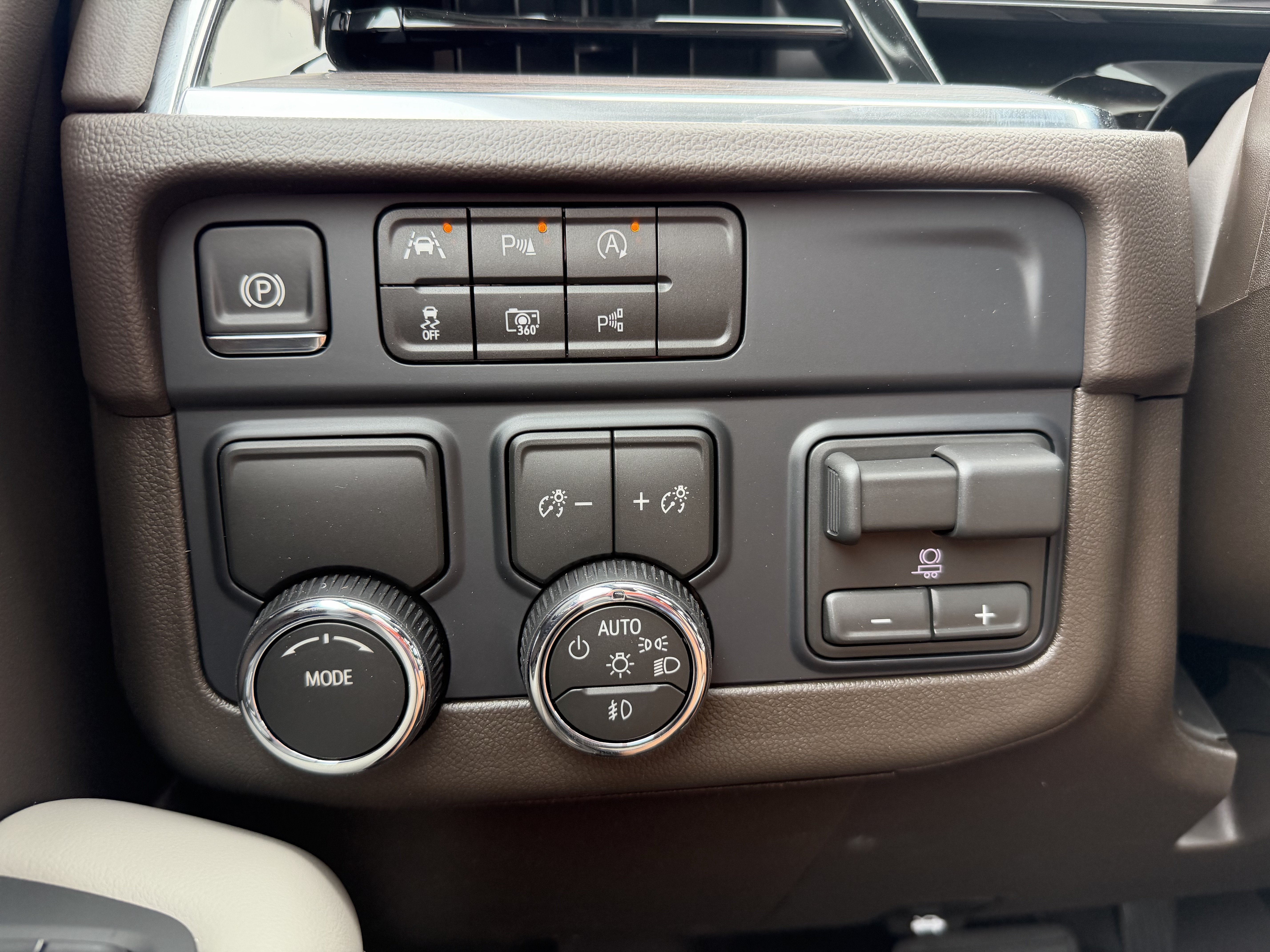 New 2027 Chevrolet Tahoe LT w/ Comfort Package RWD image 17