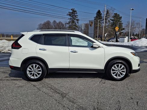 Certified 2020 Nissan Rogue SV image 7