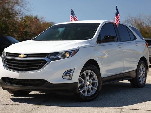 Used 2021 Chevrolet Equinox LS FWD image 1