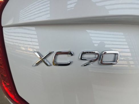 Used 2023 Volvo XC90 B5 Core w/ Protection Package Premier AWD/4WD image 29