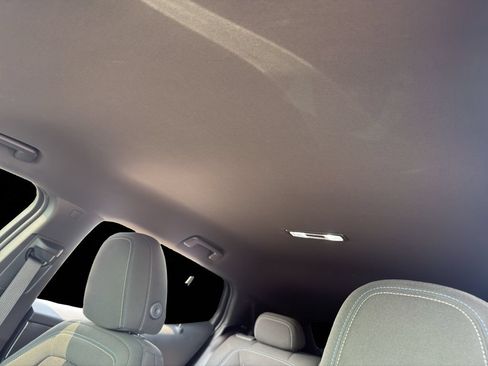 Used 2025 Chevrolet Equinox EV LT FWD image 24