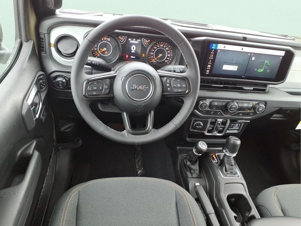 New 2026 Jeep Gladiator Sport AWD/4WD image 13