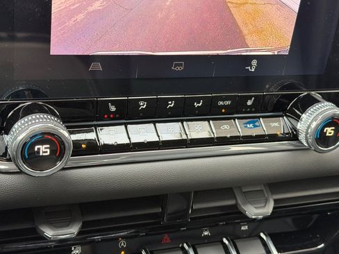 New 2026 GMC Canyon Elevation w/ Convenience Package image 18