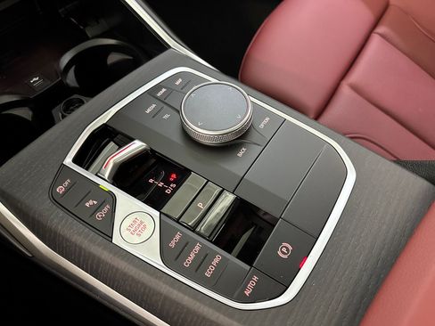 New 2026 BMW 330i Sedan w/ M Sport Package RWD image 15