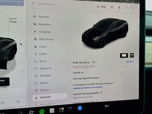 Used 2023 Tesla Model Y Performance AWD/4WD image 8