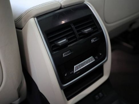 Used 2022 BMW X7 xDrive40i w/ M Sport Package image 18