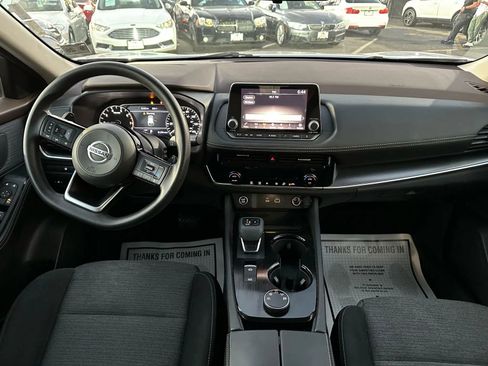 Used 2021 Nissan Rogue SV image 23