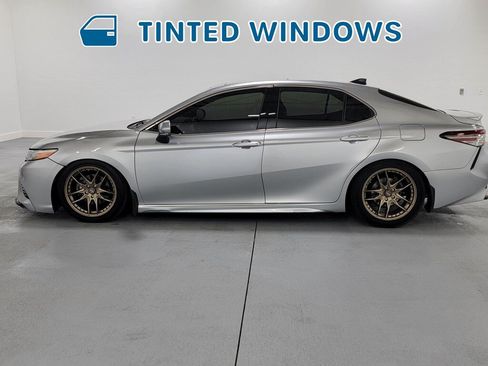 Used 2018 Toyota Camry XSE FWD image 5