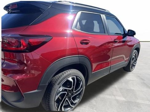 Used 2024 Chevrolet TrailBlazer RS w/ Driver Confidence Package AWD/4WD image 2
