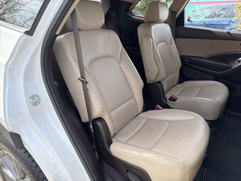 Used 2017 Hyundai Santa Fe Limited w/ Cargo Package image 11