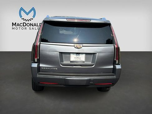Used 2019 Cadillac Escalade ESV Luxury AWD/4WD image 6
