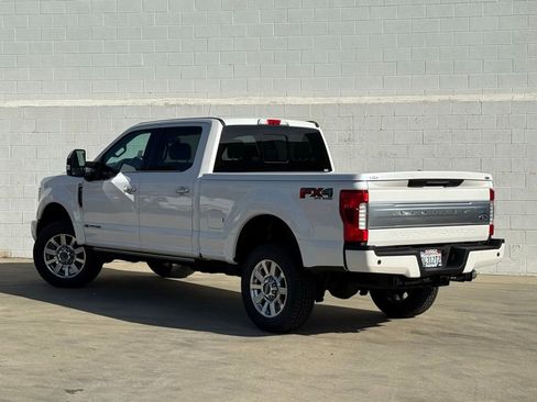 Certified 2019 Ford F250 Limited w/ FX4 Off-Road Package image 5