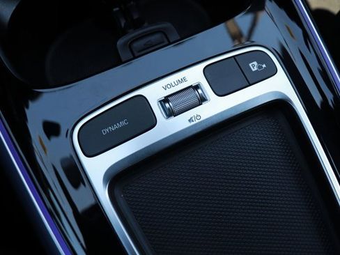 Used 2025 Mercedes-Benz GLA 250 image 18