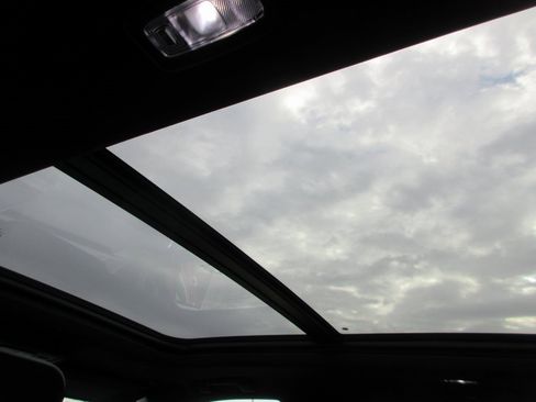 New 2026 GMC Yukon Elevation w/ Elevation Premium Package image 15