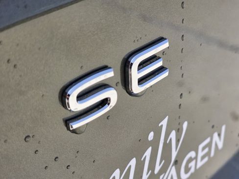 New 2026 Volkswagen Atlas SE FWD image 8