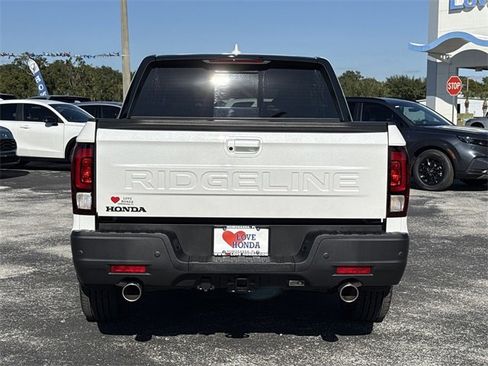 New 2026 Honda Ridgeline Black Edition image 6