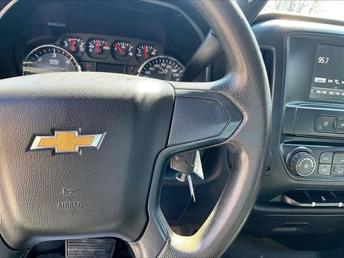 Used 2018 Chevrolet Silverado 2500 W/T w/ WT Convenience Package image 17