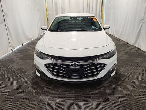 Used 2023 Chevrolet Malibu LT w/ Sport Edition FWD image 2