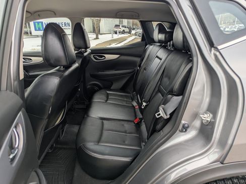 Used 2020 Nissan Rogue Sport SL image 18