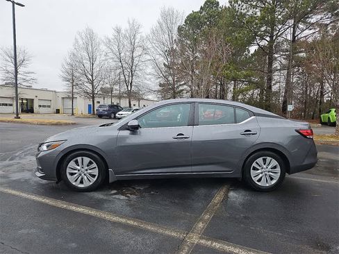 Used 2020 Nissan Sentra S image 6