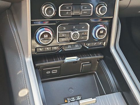 Used 2024 GMC Yukon Denali w/ Max Trailering Package AWD/4WD image 21