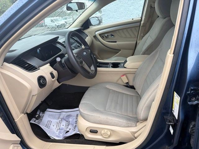 Used 2018 Ford Taurus SE FWD image 11
