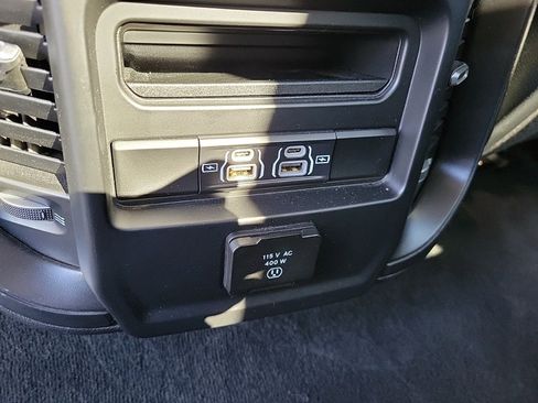 Used 2022 RAM 1500 Laramie image 18