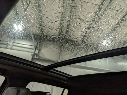 Used 2023 GMC Yukon Denali w/ Advanced Technology Package image 29