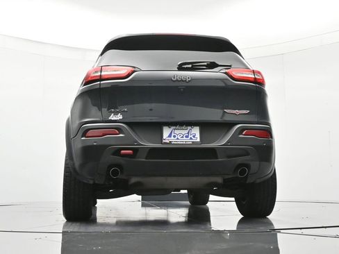 Used 2016 Jeep Cherokee Trailhawk w/ Comfort/Convenience Group AWD/4WD image 42