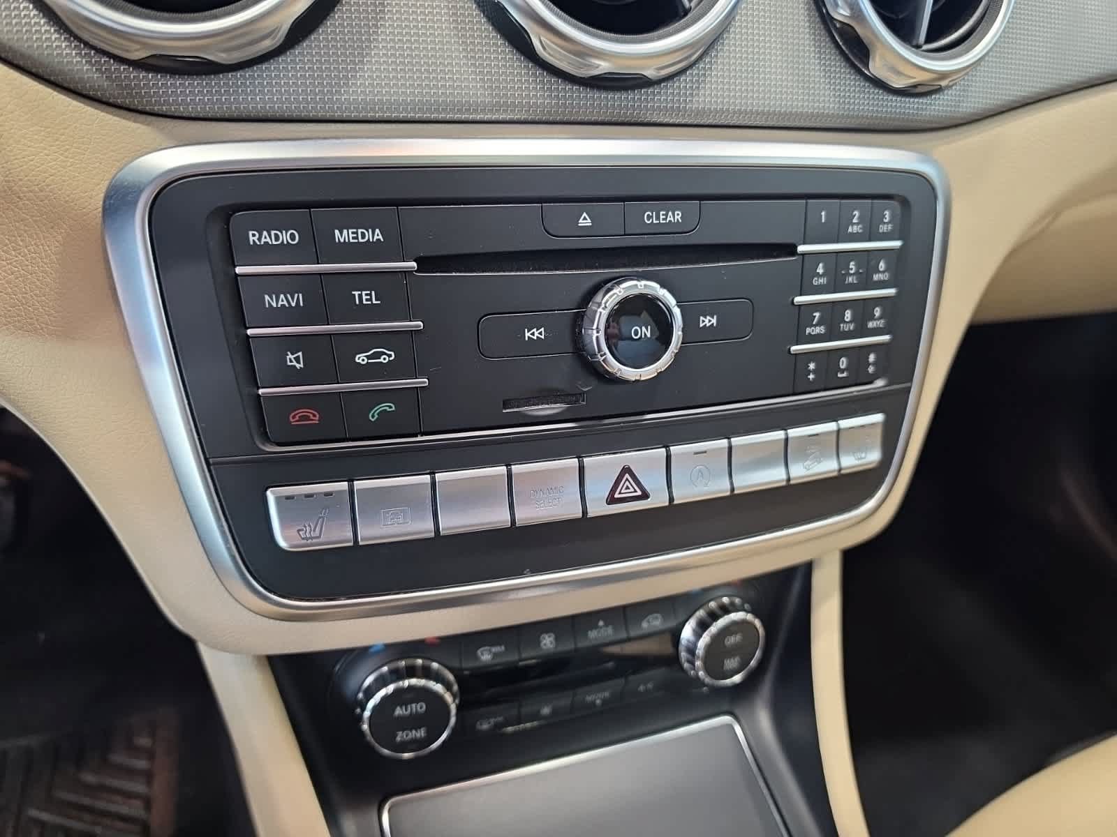 Used 2018 Mercedes-Benz GLA 250 4MATIC image 32