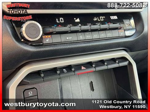 Used 2023 Toyota Tundra SR5 w/ SR5 Premium Package AWD/4WD image 34