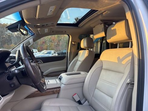 Used 2020 GMC Yukon Denali w/ Denali Ultimate Package image 9