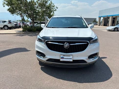 Used 2019 Buick Enclave Premium w/ Experience Buick Package FWD image 2