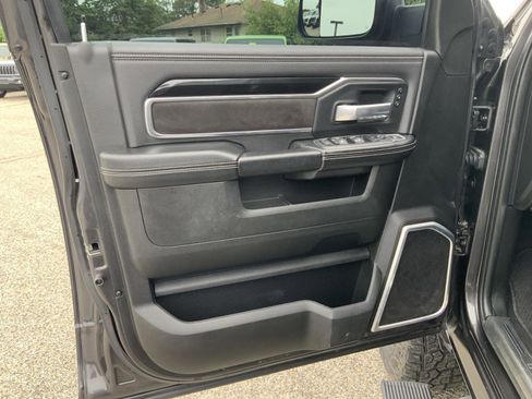 Used 2022 RAM 2500 Laramie w/ Night Edition AWD/4WD image 20