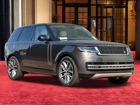 New 2026 Land Rover Range Rover SE image 8