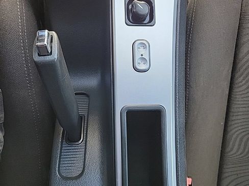 Used 2007 Chrysler Crossfire Convertible RWD image 11