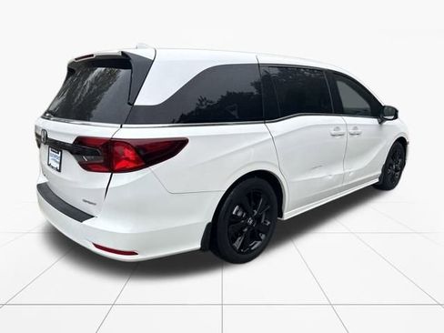 Used 2024 Honda Odyssey Sport image 9